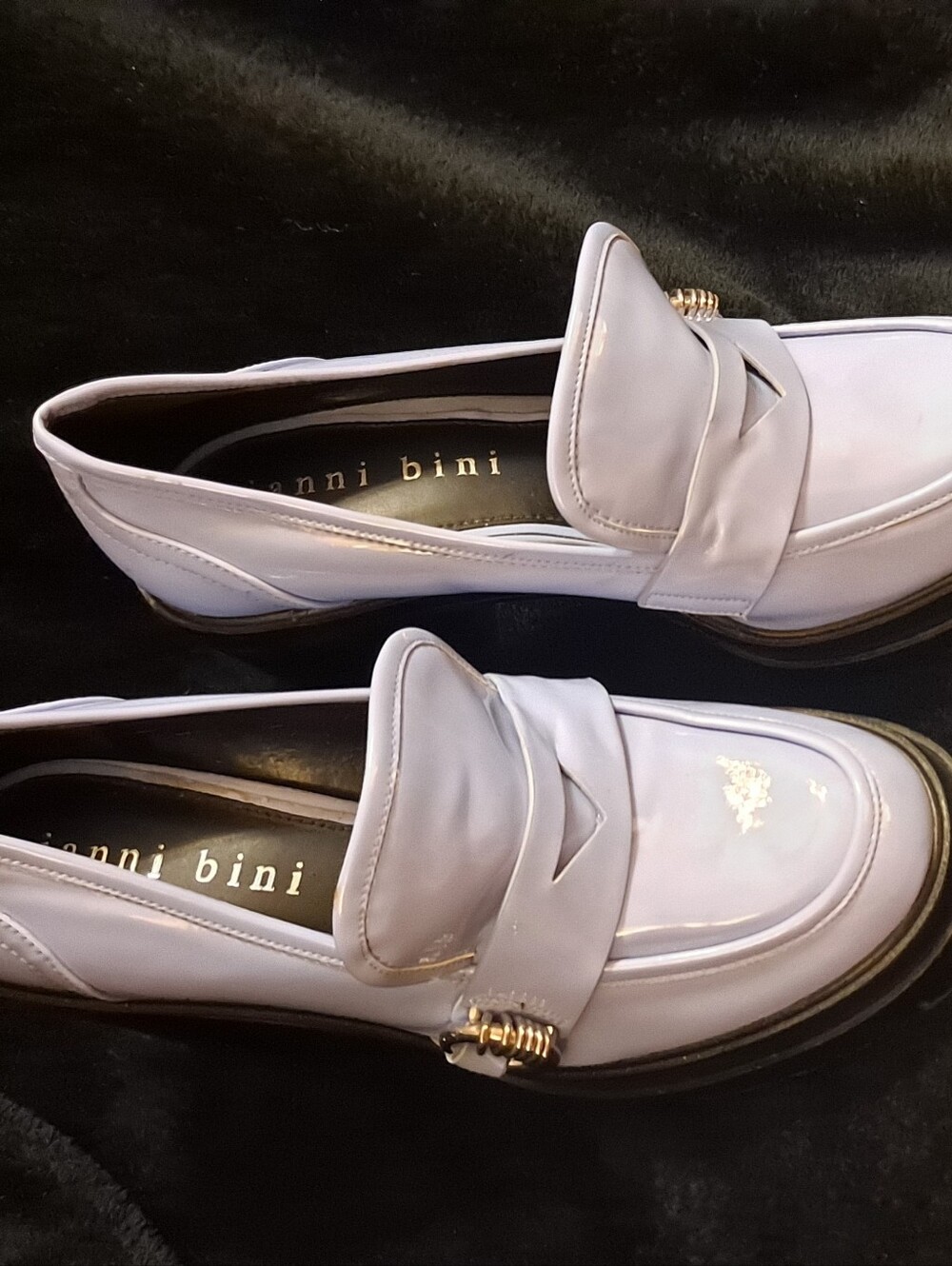 Imperfect Gianni Bini Pale Lavender Patent Loafers with Gold Accent Sz 10M